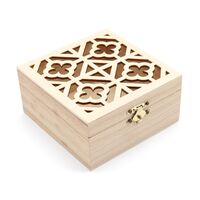 Деревянная заготовка для декорирования "Шкатулка с узорным окошком"